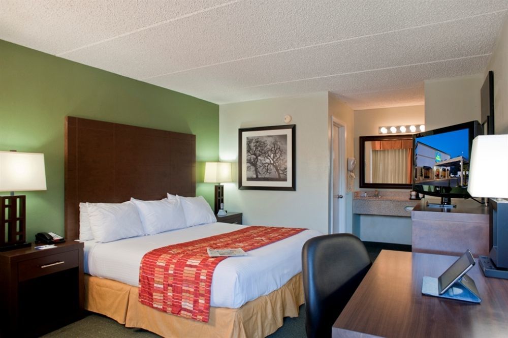 Quality Inn Columbus Near Fort Benning מראה חיצוני תמונה